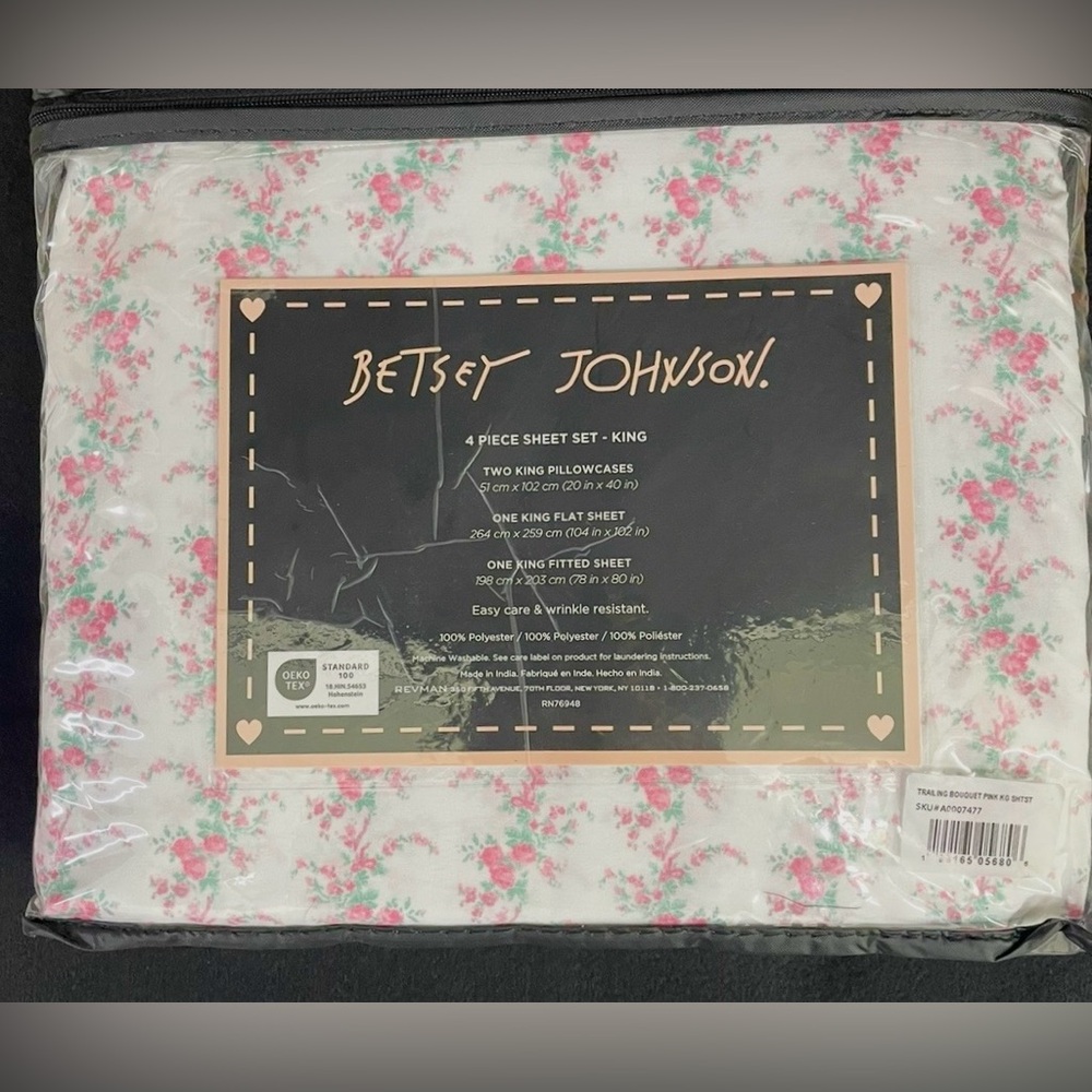 Betsey Johnson King 4-Pc Sheet Set White Pink Floral Flowers Wrinkle Resist NIP - Picture 2 of 3